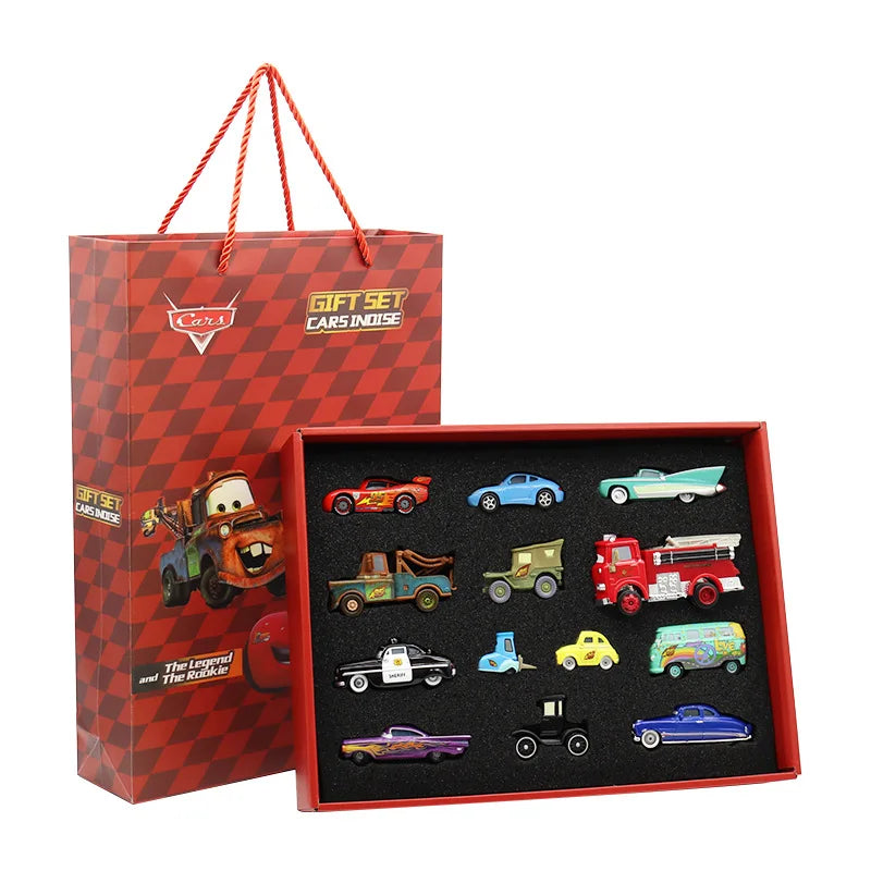 Colección Especial Cars Disney Pixar - McQueen y sus amigos.